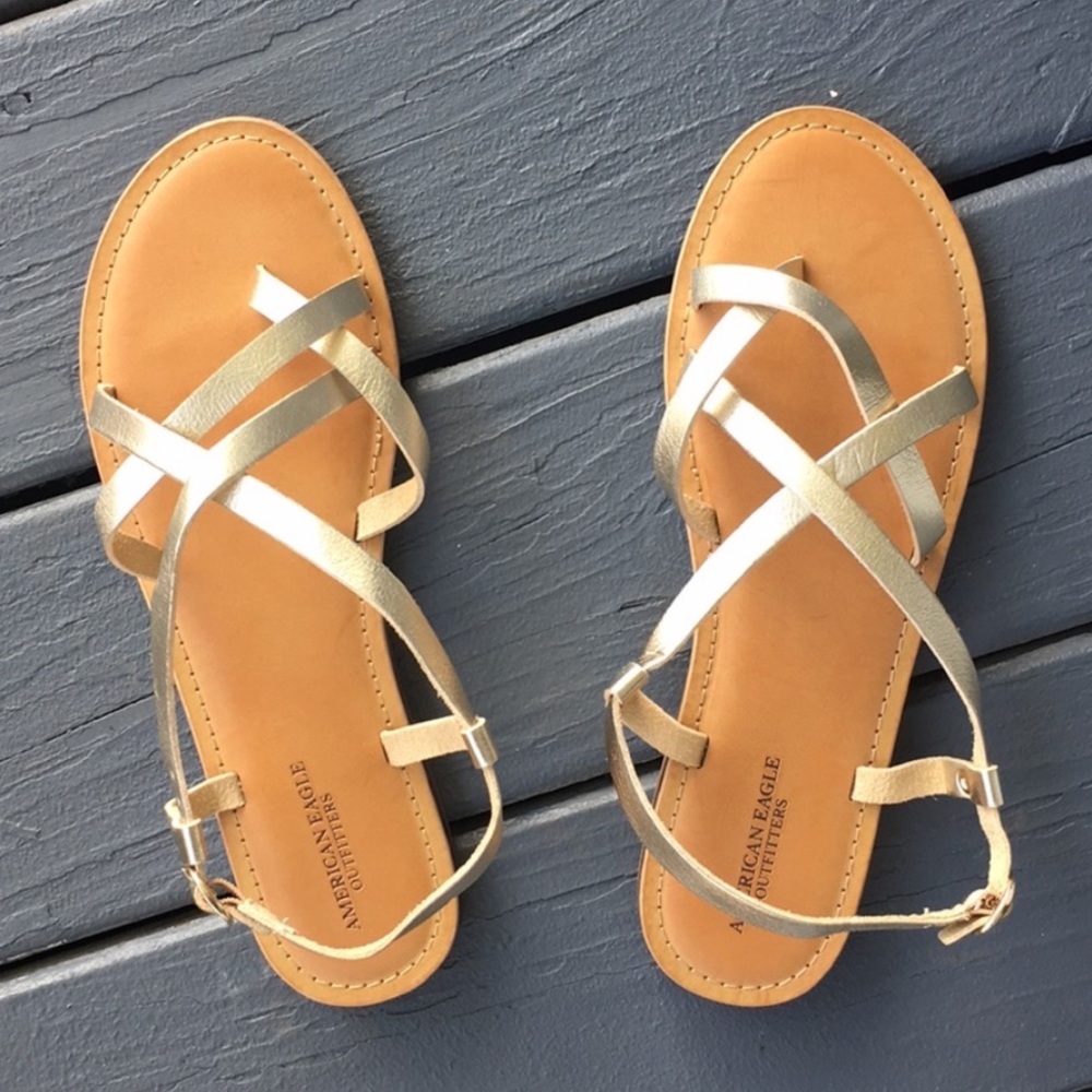 American Eagle strappy sandals~